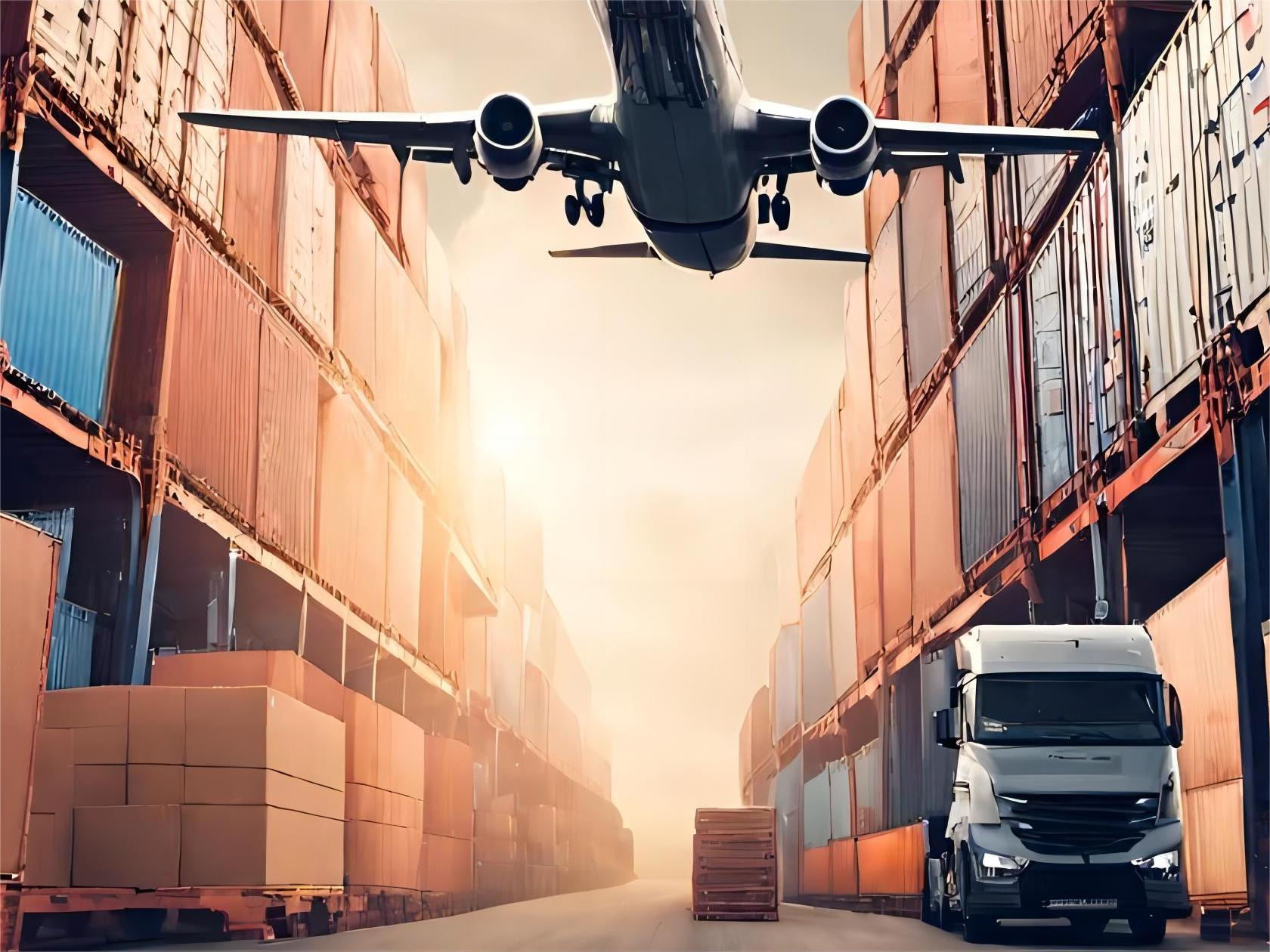 Customer support team assisting with customs clearance and freight inquiries.